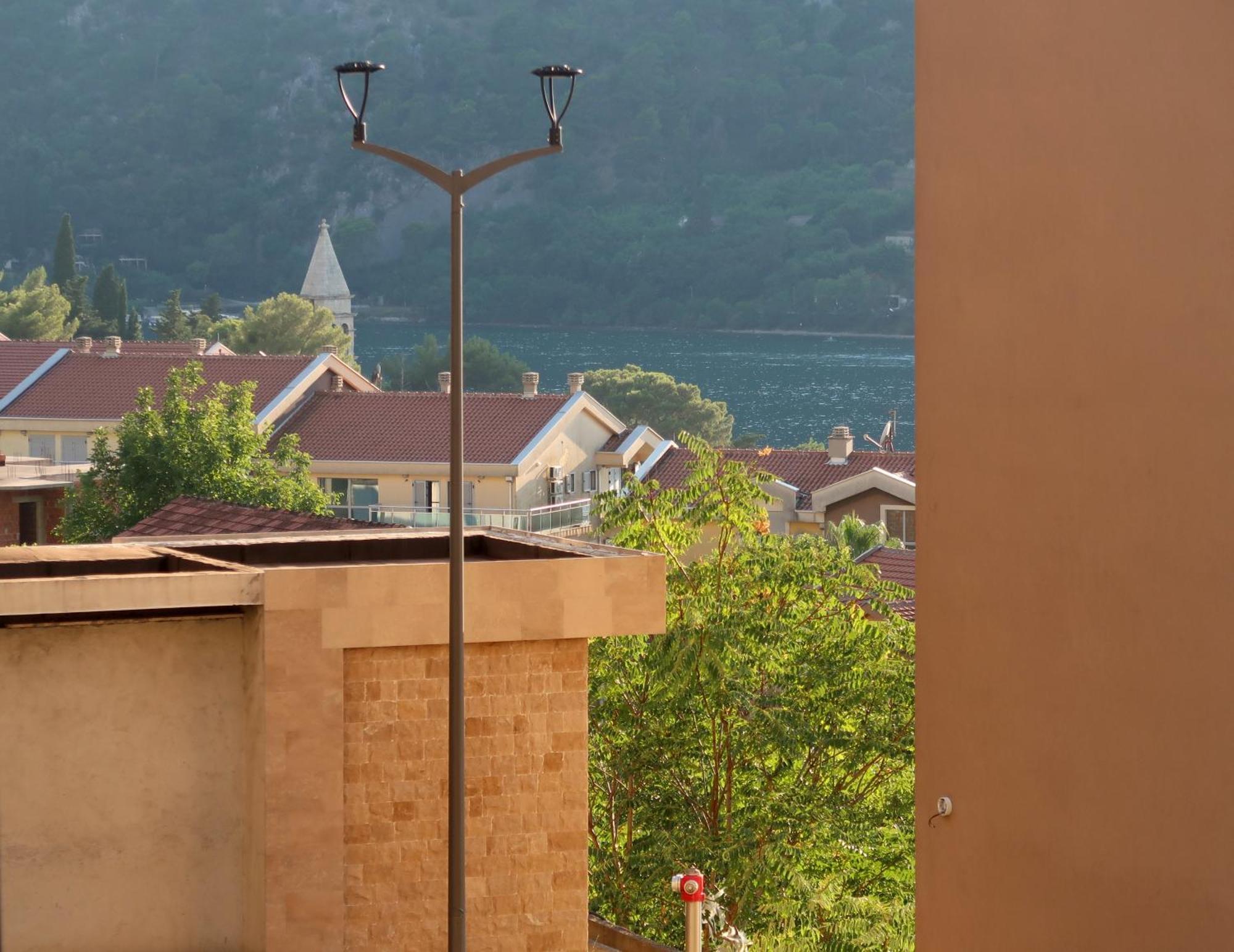 Cozy Nest, 350M To Beach, Free Parking, Wi-Fi Kotor Exterior photo